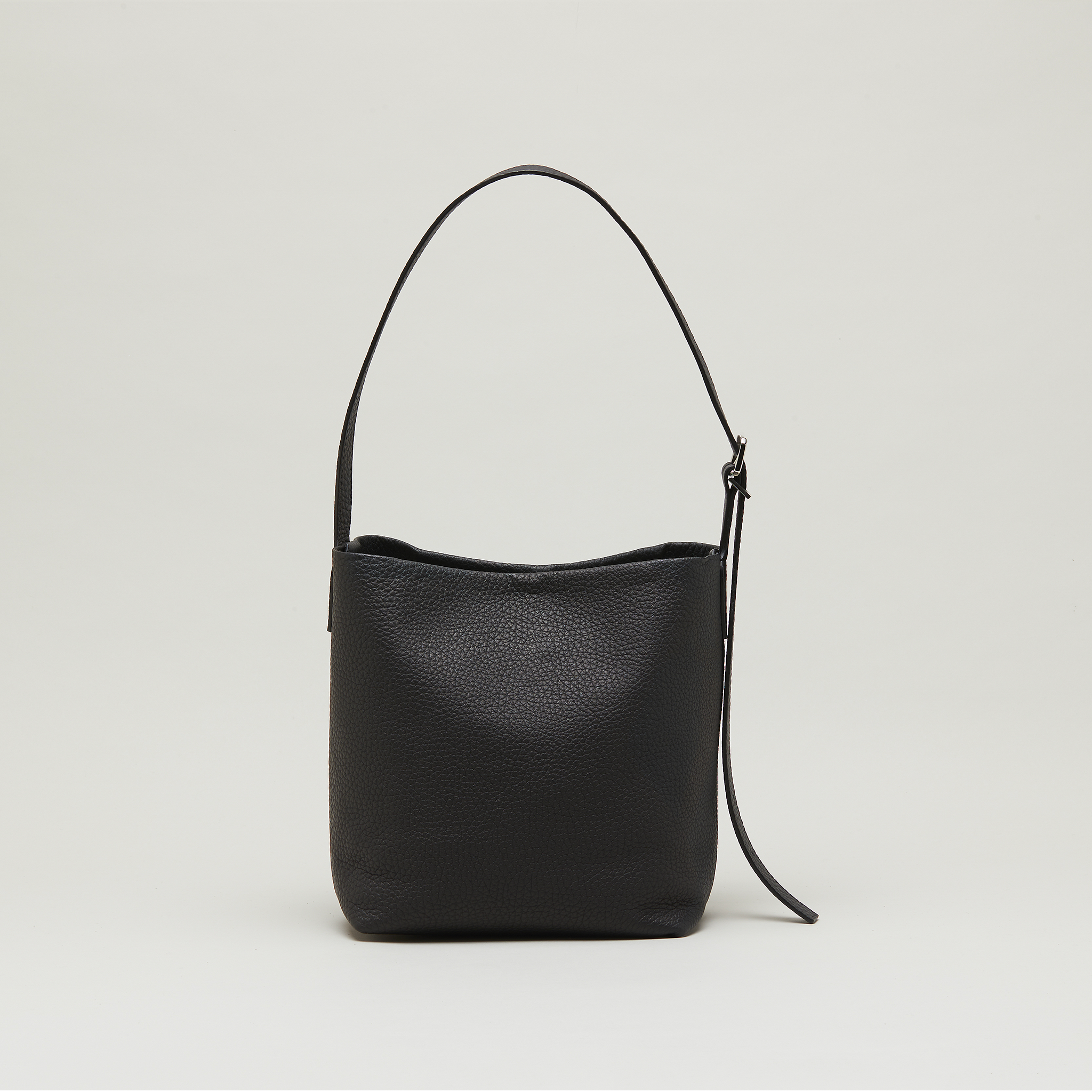 Bubu - Full Grain Nero
