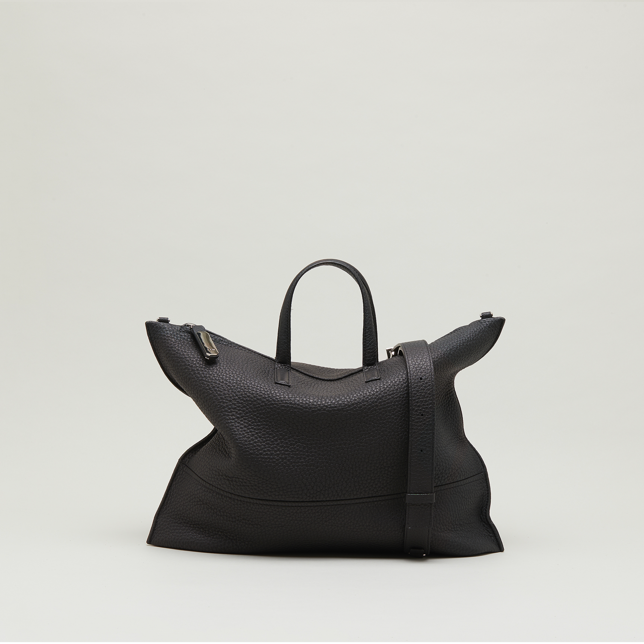 Aiko L - Full Grain Nero